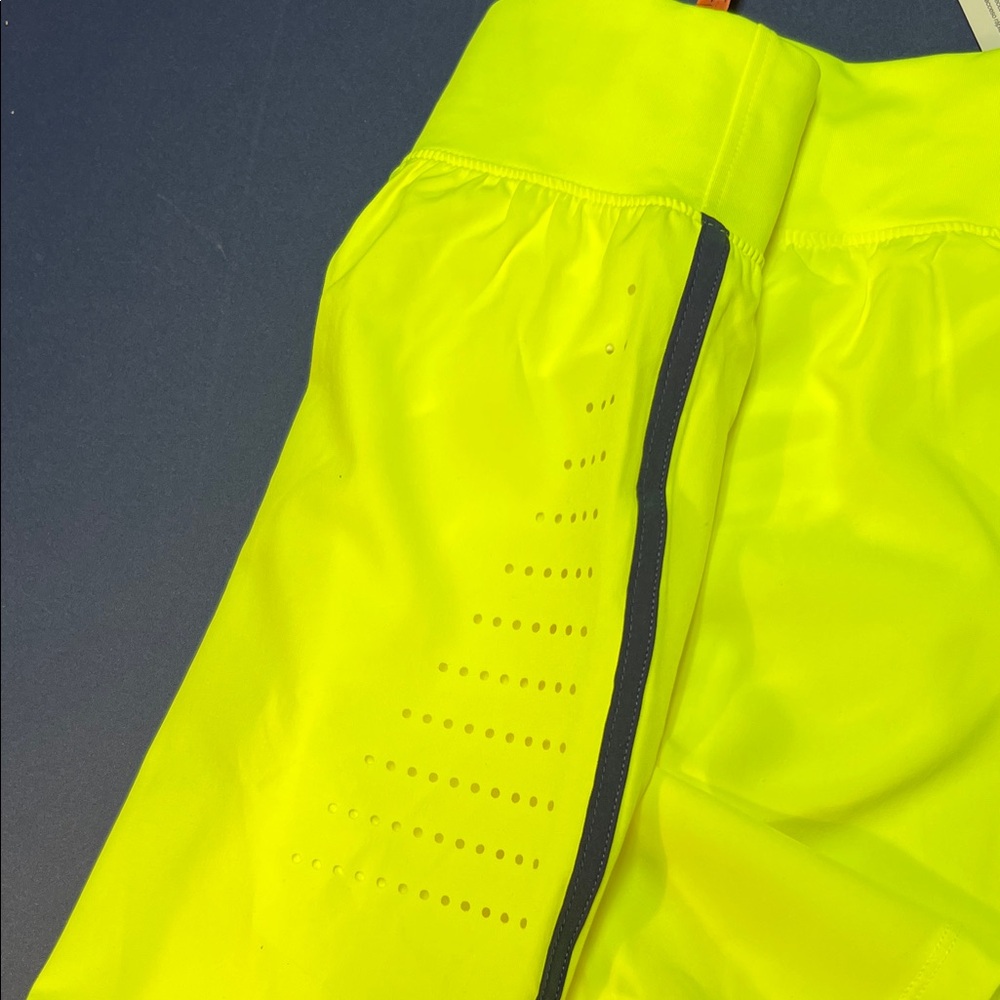 Under Armour Men’s Bright Yellow Athletic Shorts - Picture 12 of 13